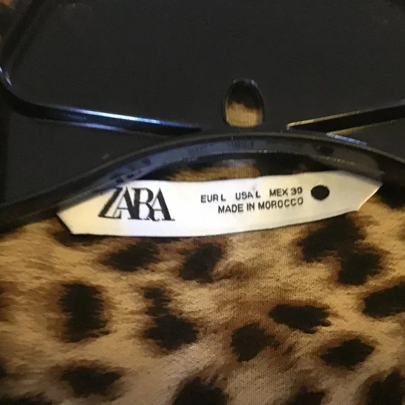 Zara Animal Print Pants & Blouse Set - Picture 10 of 10